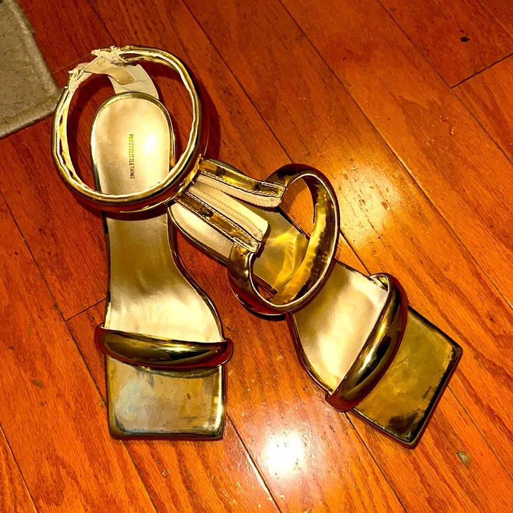 Gold square toe sandal